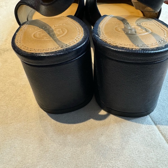 Tory Burch Caterina 4m Slingback- Nappa Leather. Color Perfect Navy. Style 37961 - Picture 8 of 13